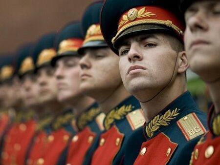 Нова схема: Как вдовиците на Русия печелят с фиктивни бракове