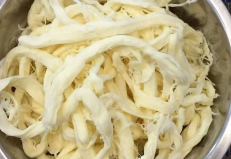 Знаете ли, че прочутият турски кашкавал на конци се прави много лесно