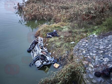 Задържаха шофьора на румънската "Шкода", убила 6 мигранти снощи в Бургас