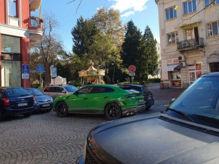 В този български град вече има площад "Журналист"