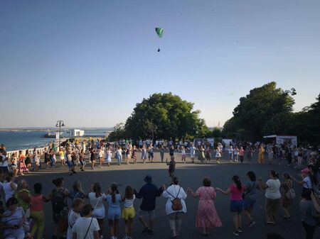 Една добра бургаска традиция се завръща: „Неделно хорище“ ще се вие на площад „Св. св. Кирил и Методий“