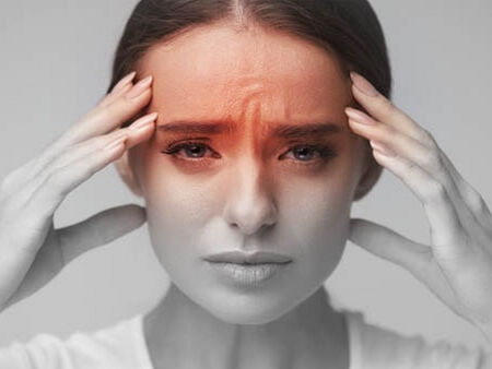 Защо ни боли глава през нощта?