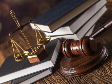 1 млрд. евро са заложени в проектобюджета на съдебната власт, 90% са за заплати