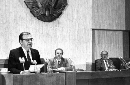 36 години от началото на българския преход