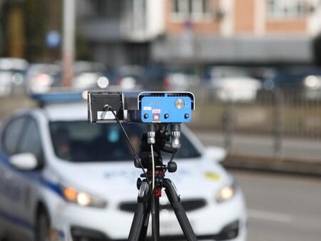 Глобите за средна скорост тръгват от февруари, нарушителите няма да бъдат пощадени