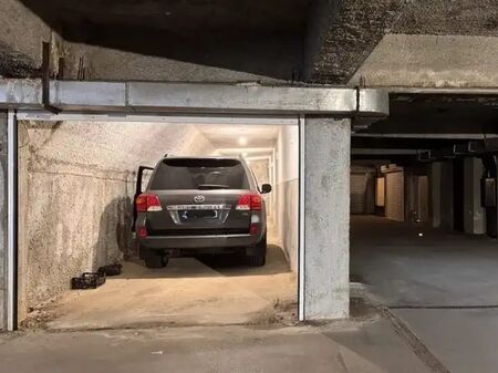 Гараж в „Лозенец“ се продава за 145 800 евро