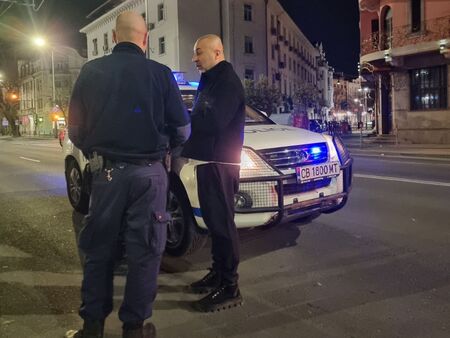 Шофьор на БМВ побърка полицията