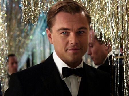 Майка му е е секретарка, баща му - художник, а той един от най-великите актьори в света