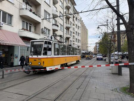 11-годишно дете е блъснато от трамвай в София