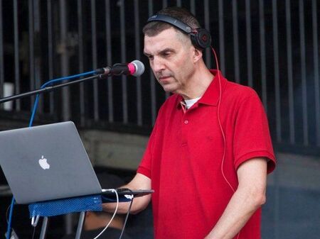 Известен диджей е сериен изнасилвач?