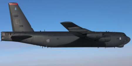 Бомбардировач на САЩ репетирa удари на 50 км от руската граница