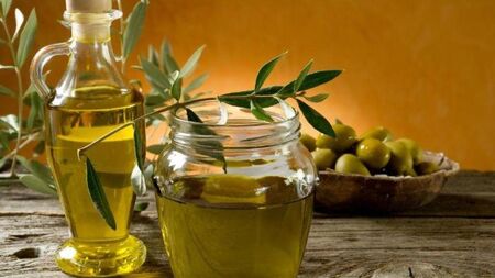 Жена пи по две лъжици зехтин на ден, ето какво стана след две седмици