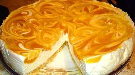 Уникална рецепта! Този сладкиш се прави без брашно и буквално се топи в устата