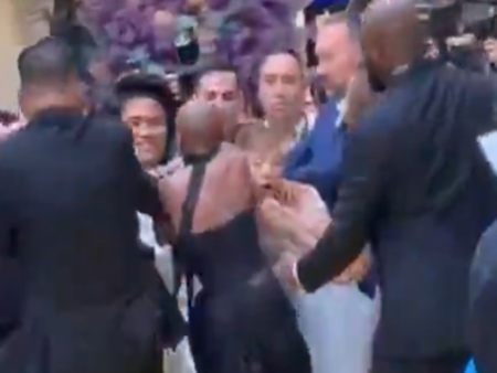 Развитие по скандала с Ариана Гранде и пробива през охраната