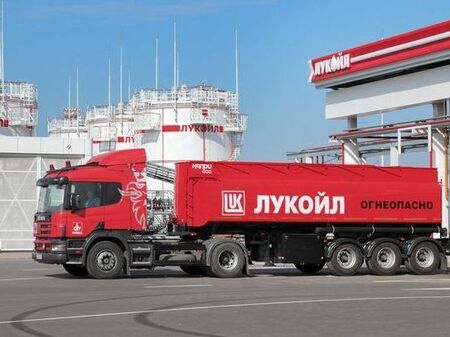 „Шеврон“ влиза в надпреварата за активи на „Лукойл“?