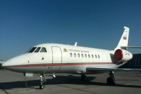 Правителственият "Фалкон" ще бъде продаден на търг