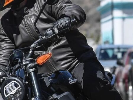 Екипировка за безопасно моторно приключение – как да изберете правилните продукти