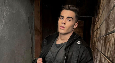 Певецът Адам: Контузия във футбола ме прати в поп-фолка