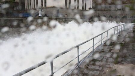 "Шоуто на Слави" отива в историята след 19 години на екран