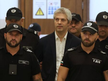 Тръмп даде краен срок Зеленски да приеме плана до четврътък