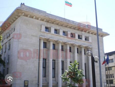 Уважаеми министри, кажете за тринадесетата заплата?