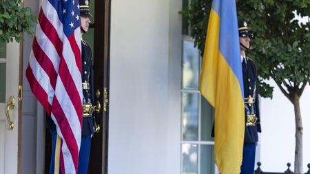 Украйна и САЩ започват преговори в Швейцария за край на войната