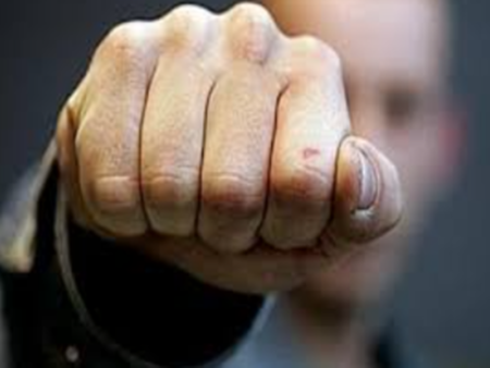 Лют бой в центъра на голям роден град