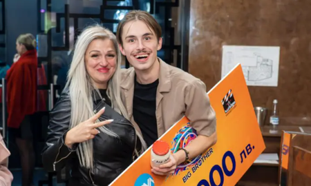 Майката на Давид се омъжила за ром, затова той избягал при баба си