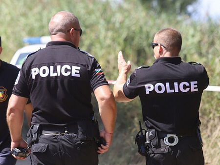 На МВР му е твърде скъпо да се раздели с пенсионерите си