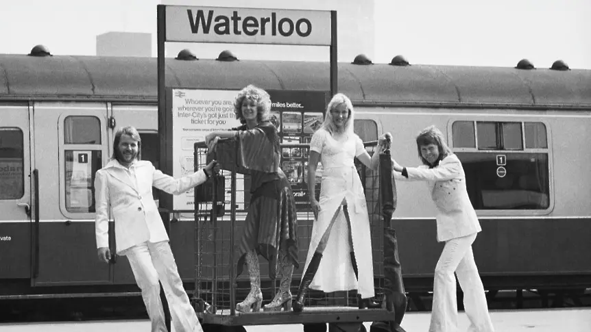 Отиде си музикант от легендарната шведска група ABBA