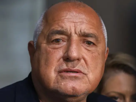 Борисов намекна, че само един човек знае какво ще се случи с рафинерията в Бургас