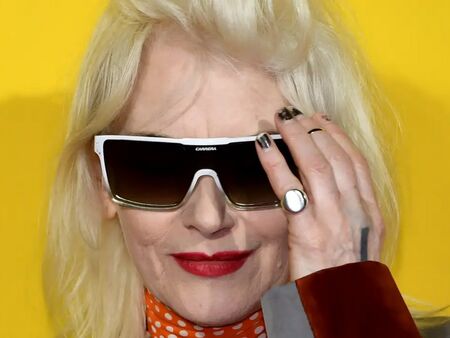 Почина дизайнерката, която обличаше Лейди Гага и Бионсе