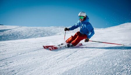 Съпругата на Пламен Бобоков блесна в галерията на Ники Младжов (СНИМКИ)