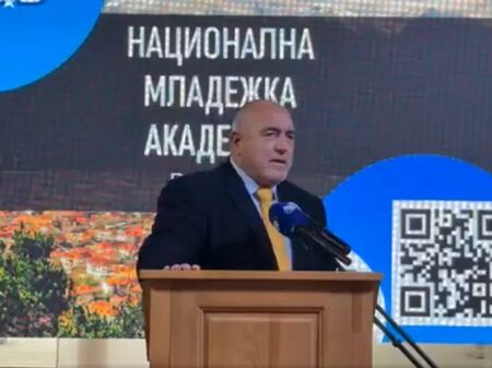 Борисов заговори за "мигновен хаос", ако падне кабинетът