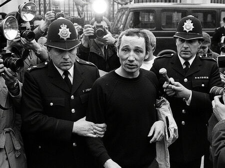 Как Майкъл Фейгън се промъкна до леглото на британската кралица - една невероятна история