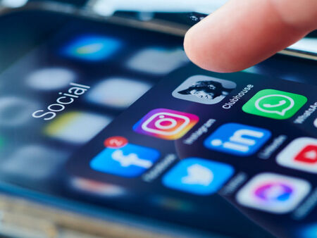 Ограничаване от социалните медии дава резултати, подобрява се осезаемо менталното здраве