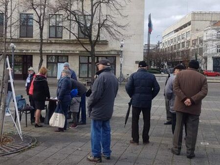 България се топи-населението в трудоспособна възраст е намаляло с 19,1%