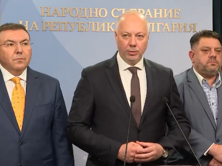 Росен Желязков: Чухме протестиращите! Ще преразгледаме заплати, осигуровки и данък дивидент