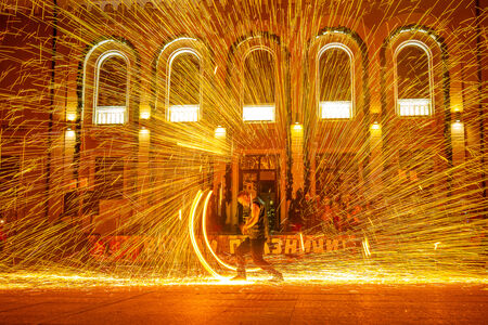 Царево заблестя в коледна магия с уникално шоу