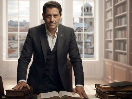 Председателят на Контролния съвет на ПП Александър Русанов напуска партията заради вотa срещу референдума за еврото