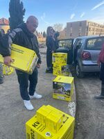 Започна разпределянето на дарените от "Керхер България" почистващи машини за пострадалите в Елените