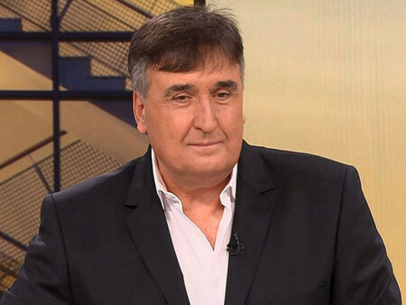 Зверска катастрофа едва не праща в гроба Веско Маринов – счупени ребра и месеци в болница!