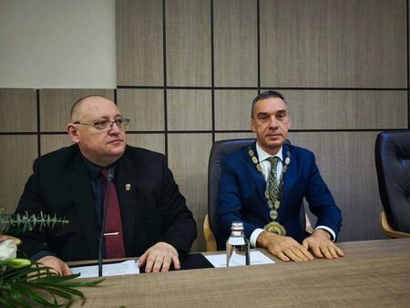 Ще бъдат дадени и две специални отличия  Флагман бг предава НА