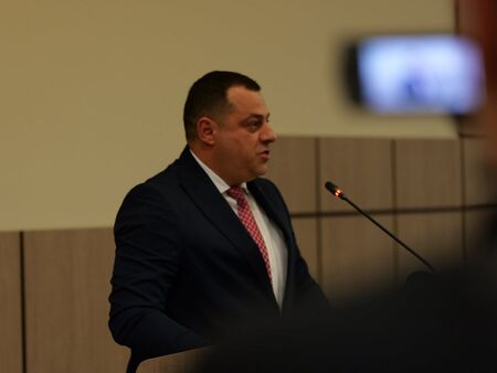 С летателно средство ще доставят храна и вода на екипажа от закотвения кораб край Ахтопол