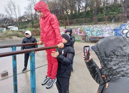 12-годишен вицешампион по акробатика тренира с Йордан Йовчев на Никулден в Бургас