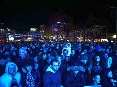 Кметът новите почетни граждани сред които и Димитър Рачков ще