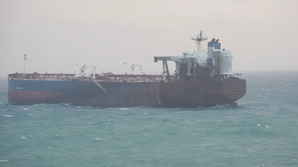 Танкерът Кайрос попаднал в български води при неизяснени обстоятелства не