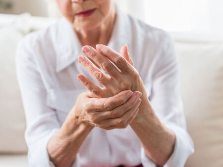 Съпругата на Пламен Бобоков блесна в галерията на Ники Младжов (СНИМКИ)