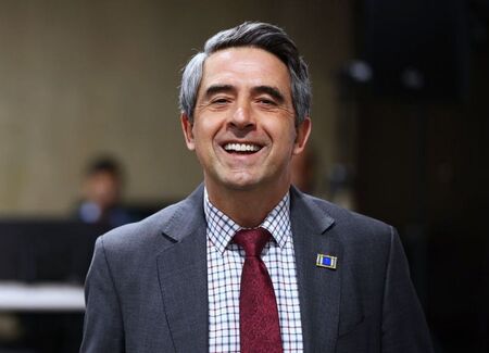 Плевнелиев: България влиза в еврозоната през 2026 г. благодарение на Царя, Борисов и Горанов