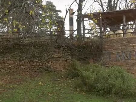 Нидерландци изкупват къщи в обезлюдяло наше село, превръщат го в културно и социално средище